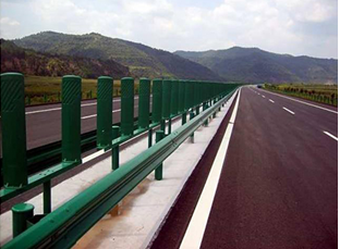 高速公路防撞護(hù)欄（波形護(hù)欄）